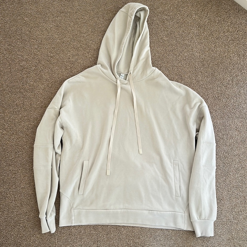 The Conquer Hoodie Large Alo Cream